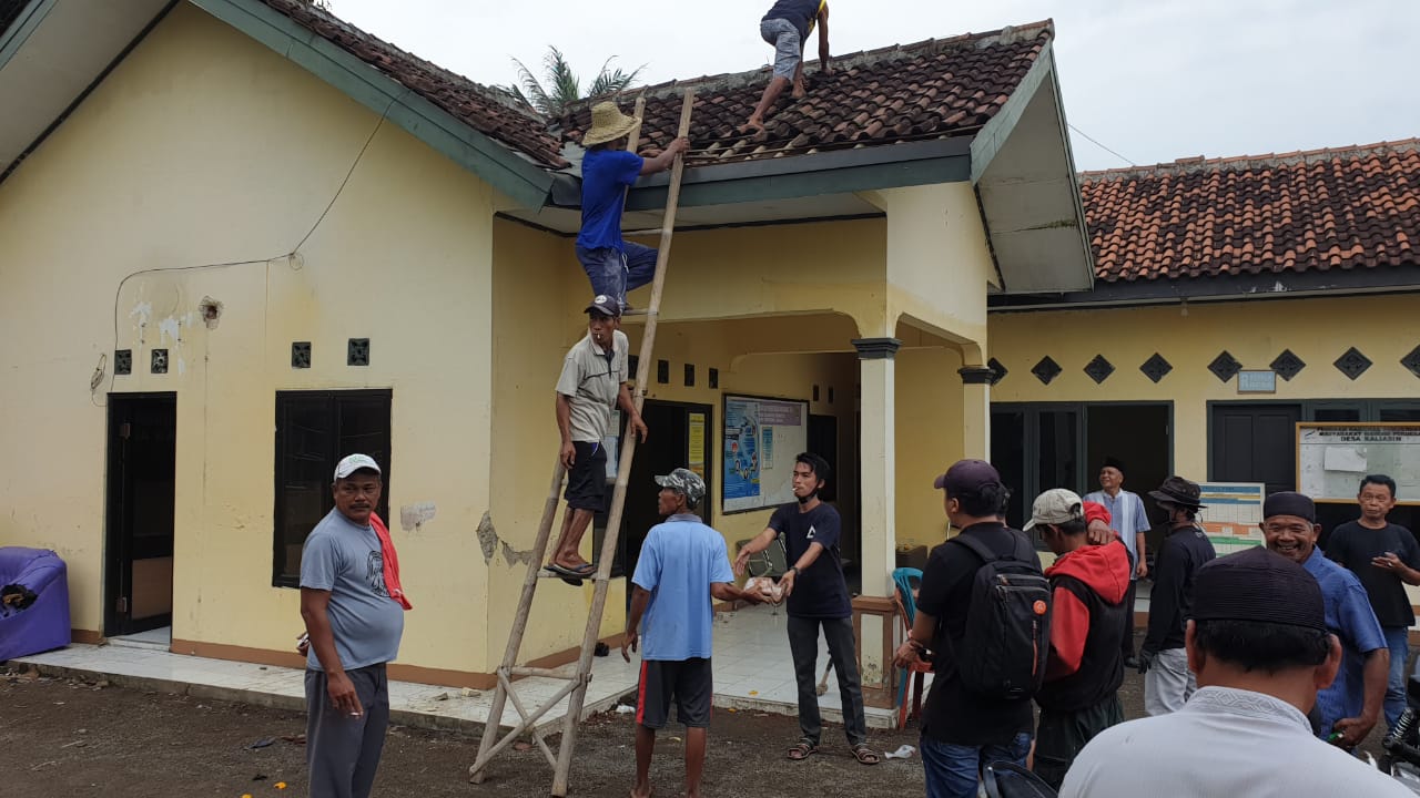 Renovasi Kantor kepala Desa